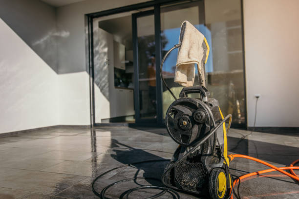Best Driveway Pressure Washing  in Pompton Plains, NJ